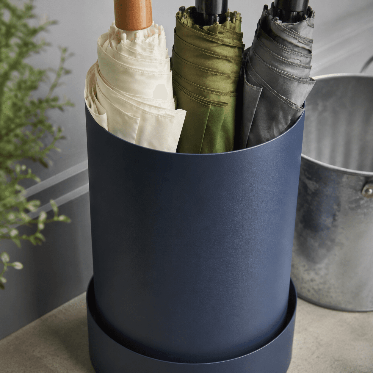 Umbrella Stand material detail